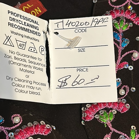 Mughal Collection saree beaded sequined and embroidered silky pink trim - Picture 3 of 6